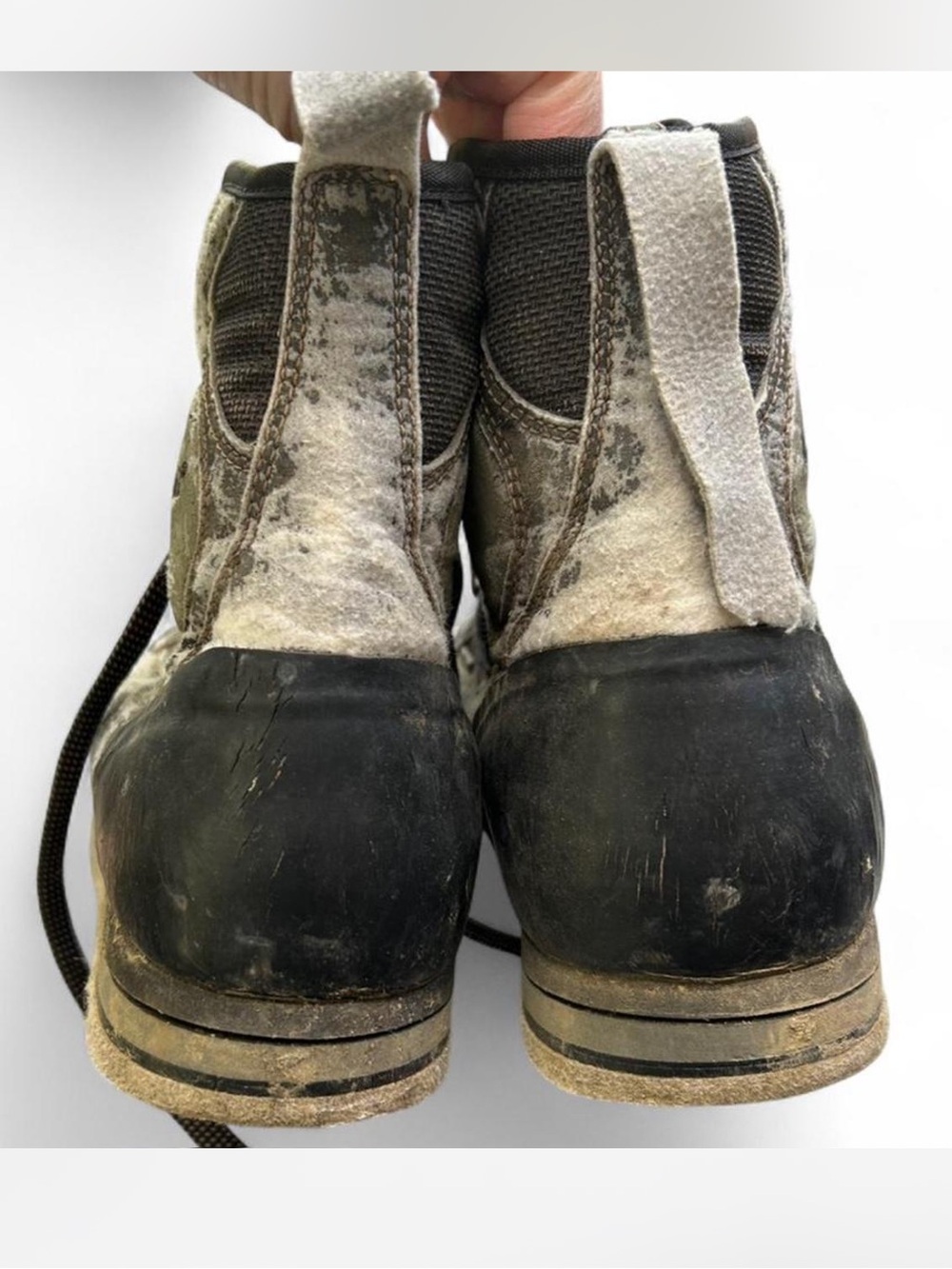 Patagonia Green and Black Camouflage Style Wading Boots - Picture 3 of 10